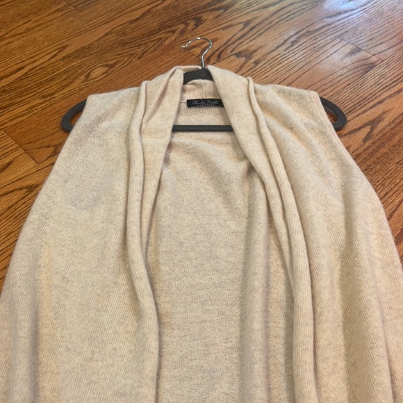 Claudia Nichole Woman’s Tan Cashmere Cardigan Size S - Picture 2 of 5